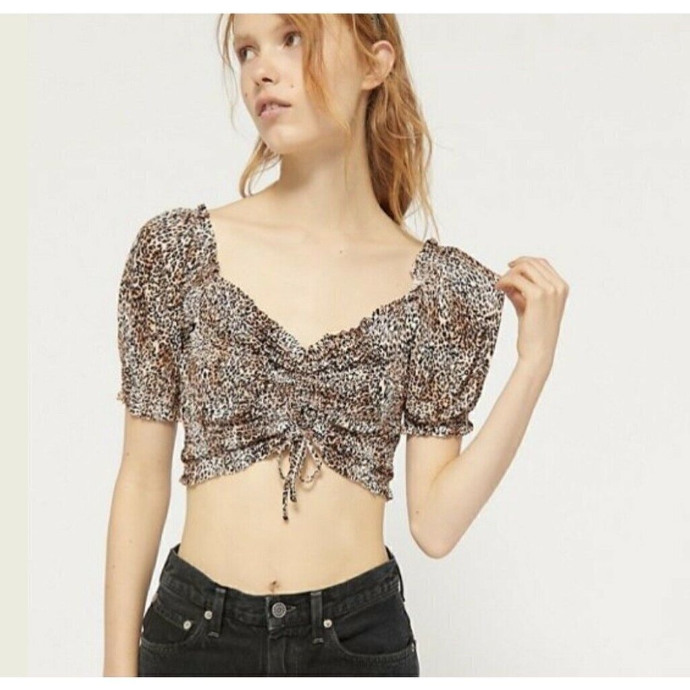 Urban Outfitters Cheetah Print Shay Cinched Puff‎ Sleeve Cropped Top Sz M